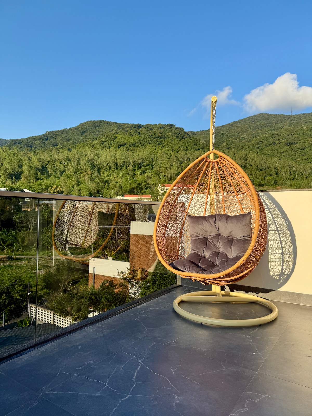 Serene Mountain-View Studio with Ensuite Bath